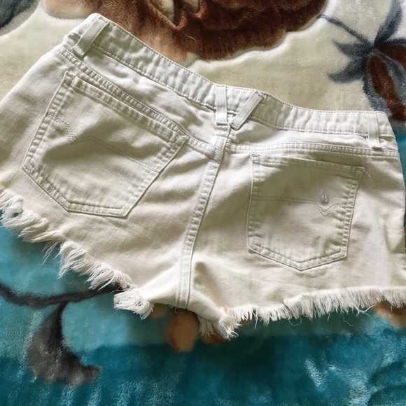 SOLD 🛑 - Picture 2 of 2